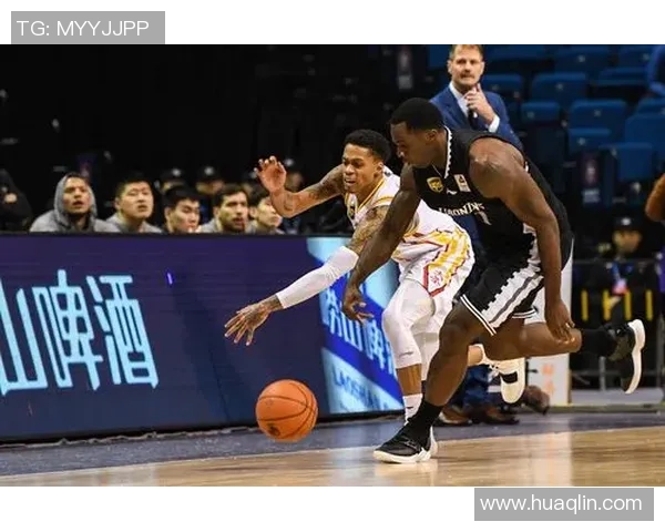 南京篮球队在邀请赛中的强劲表现与战术分析